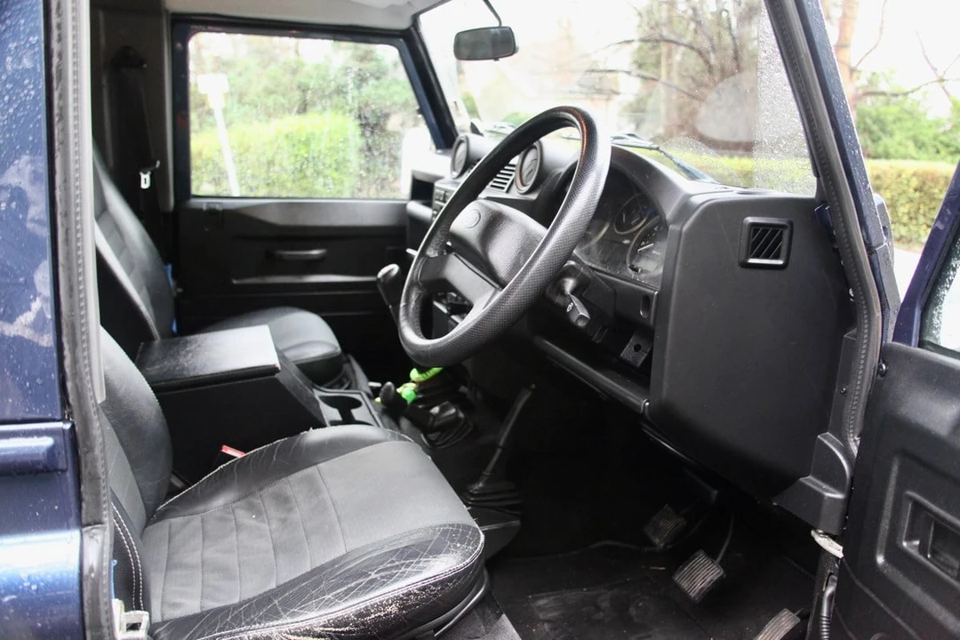 2008 Land Rover Defender 90 - Image 28 of 30