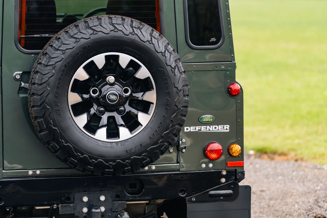 2008 Land Rover Defender 90 - Image 19 of 31