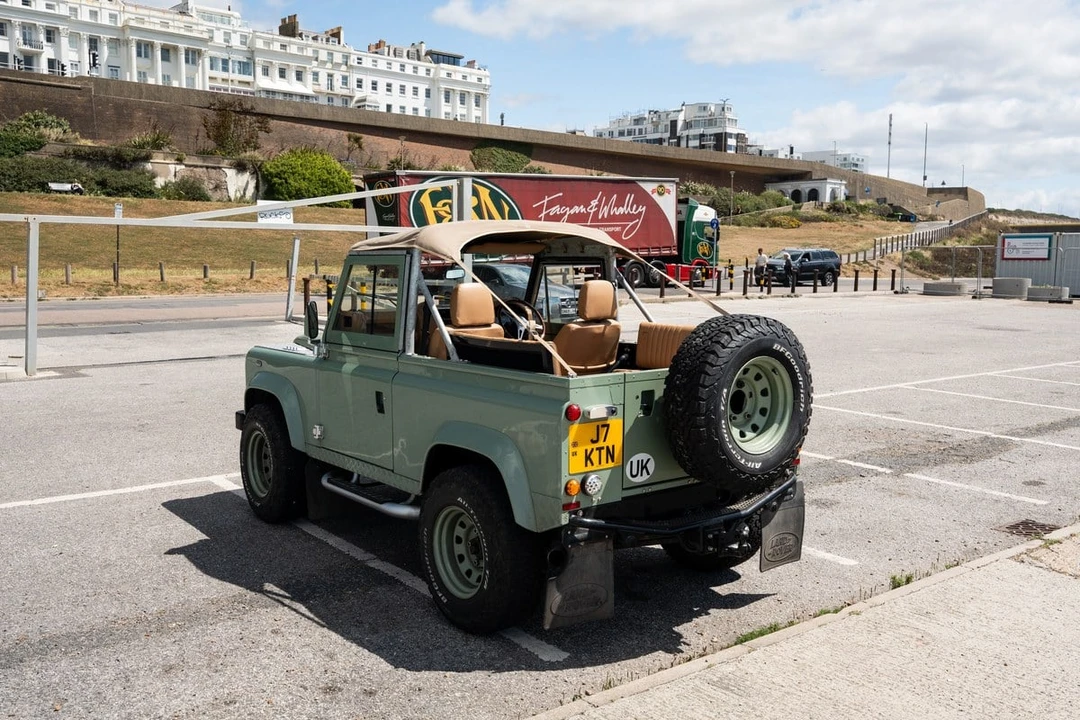 2008 Land Rover Defender 90 - Image 12 of 30