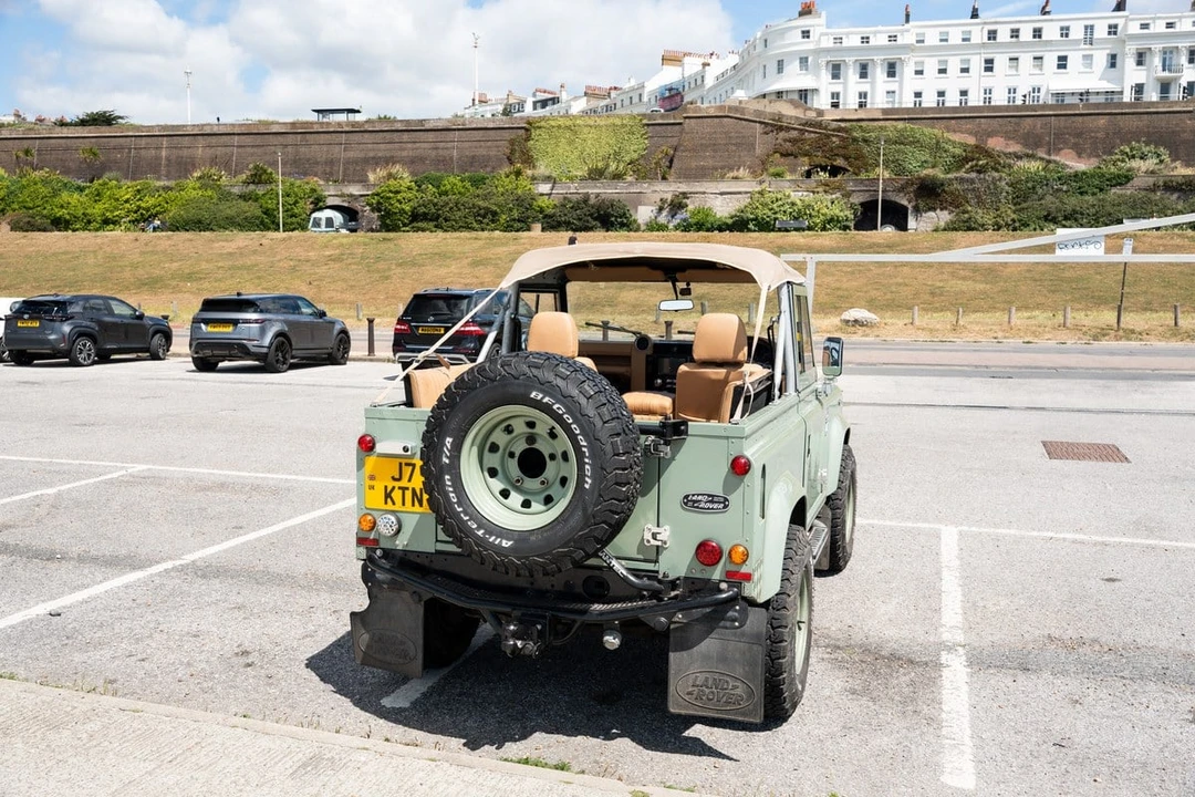 2008 Land Rover Defender 90 - Image 16 of 30