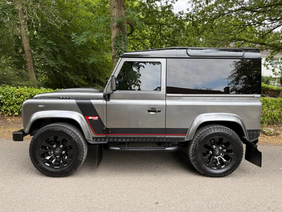 2008 Land Rover Defender 90 - Image 17 of 30
