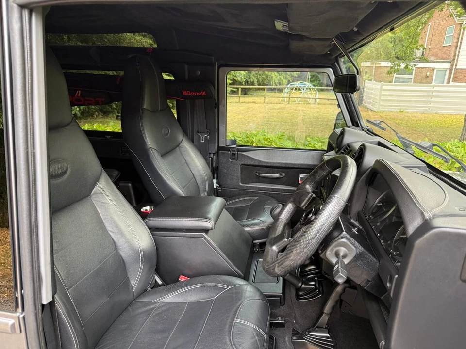 2008 Land Rover Defender 90 - Image 8 of 30
