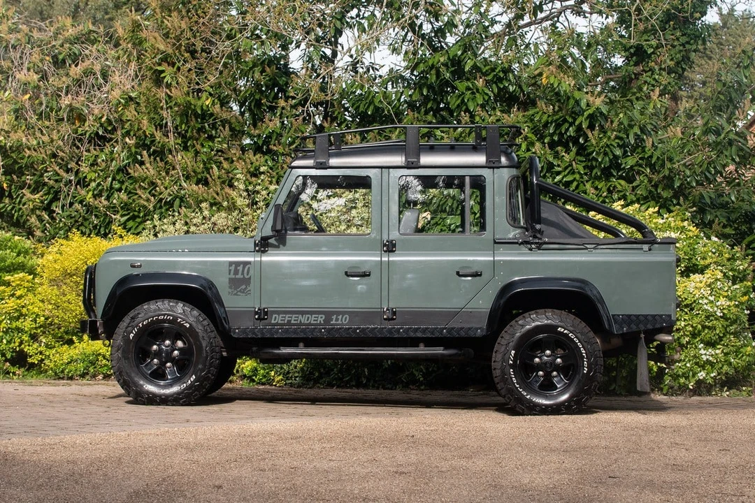 2008 Land Rover Defender 130 - Image 7 of 30