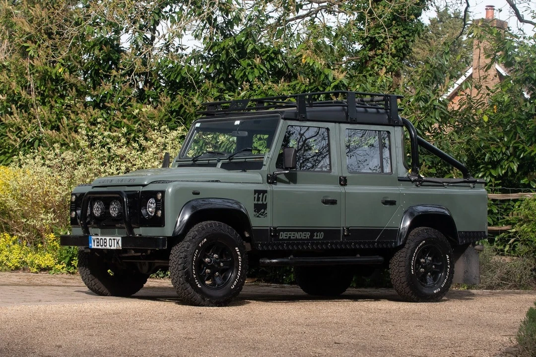 2008 Land Rover Defender 130 - Image 3 of 30