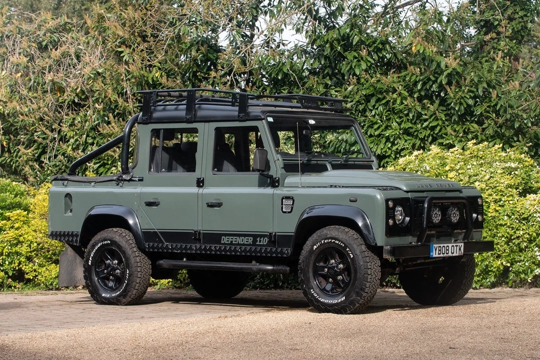 2008 Land Rover Defender 130 - Image 15 of 30