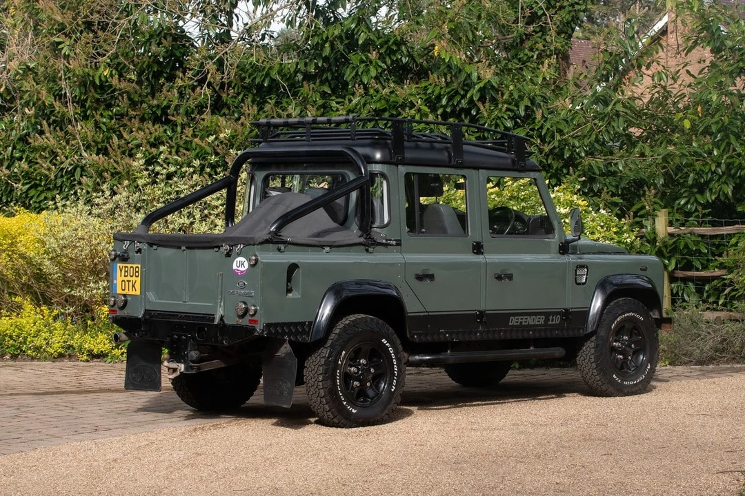 2008 Land Rover Defender 130 - Image 17 of 30