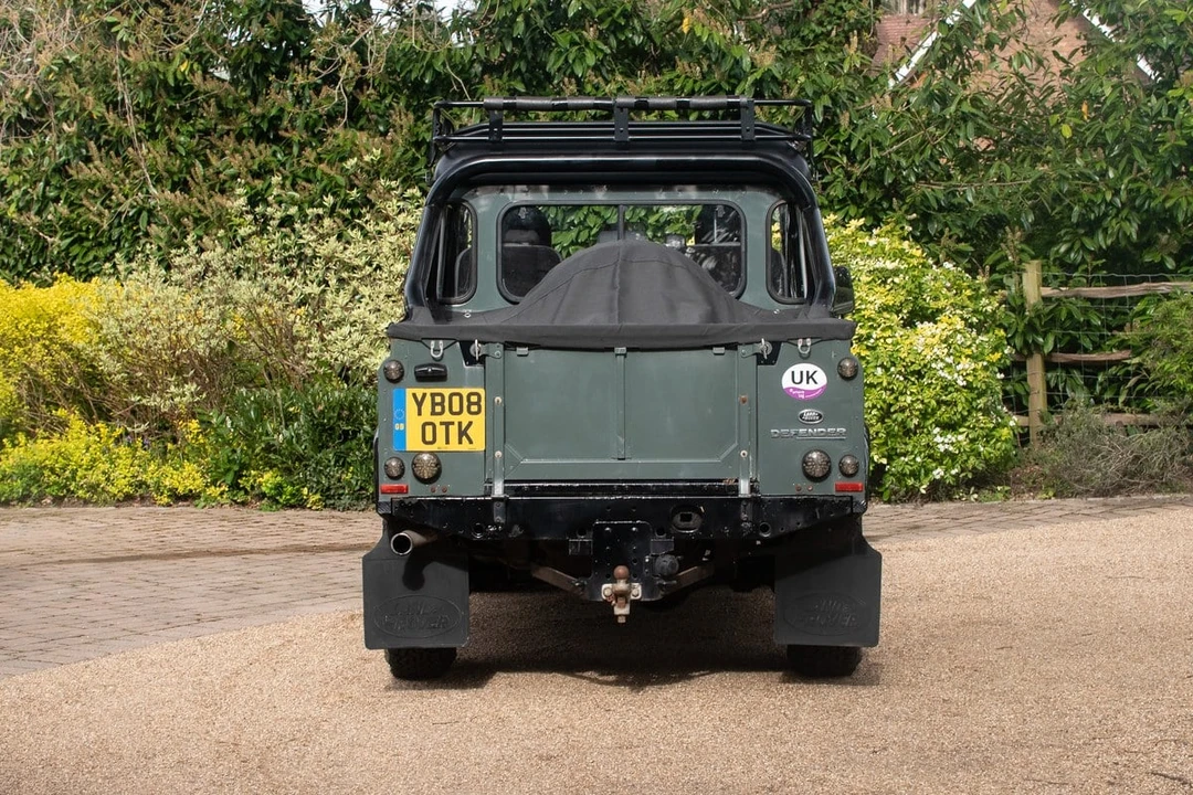 2008 Land Rover Defender 130 - Image 21 of 30