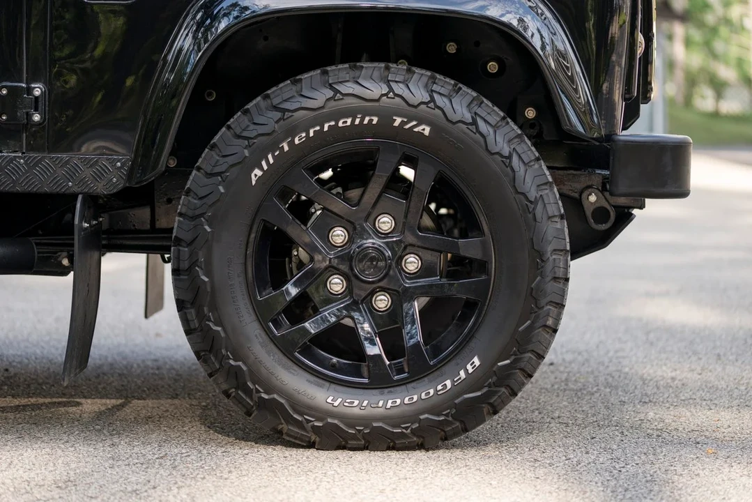 2008 Land Rover Defender - Image 20 of 30