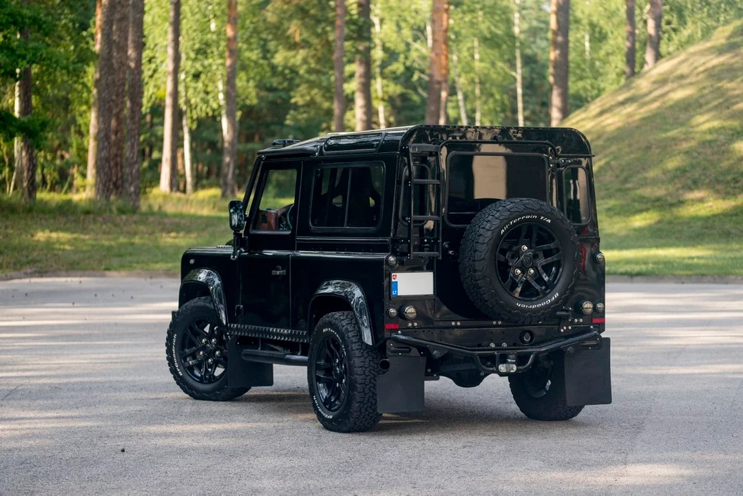 2008 Land Rover Defender - Image 14 of 30