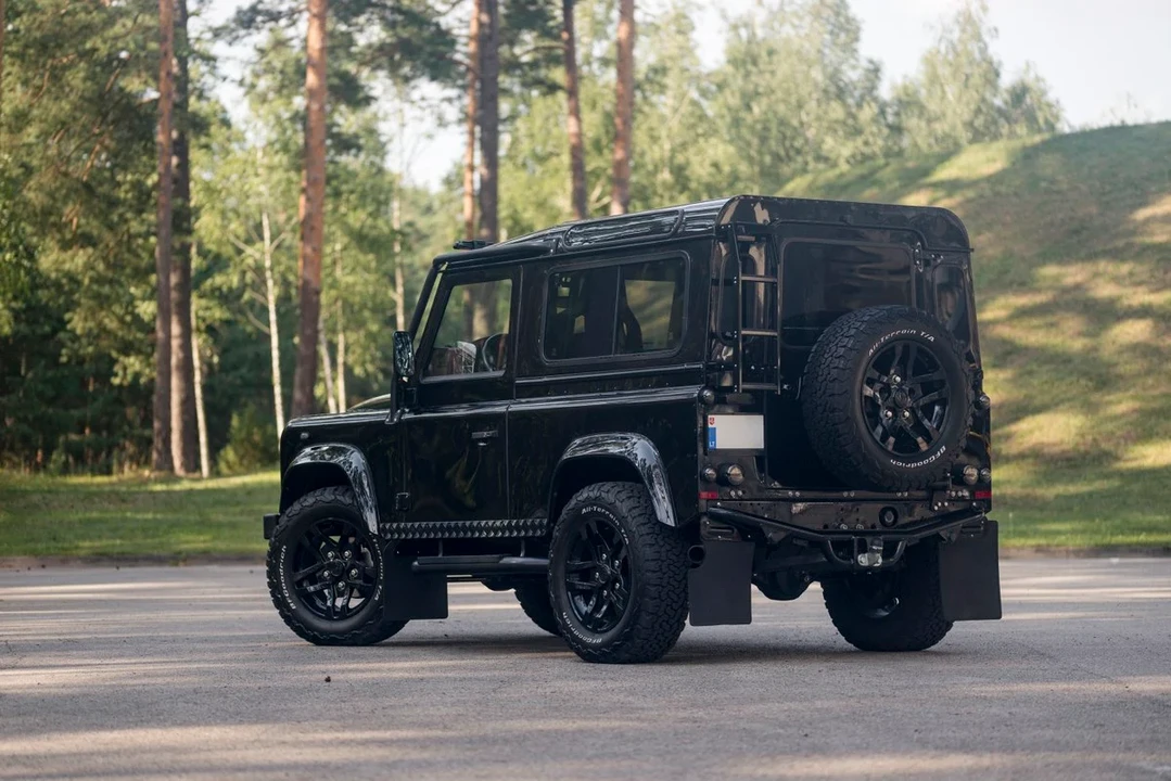 2008 Land Rover Defender - Image 16 of 30