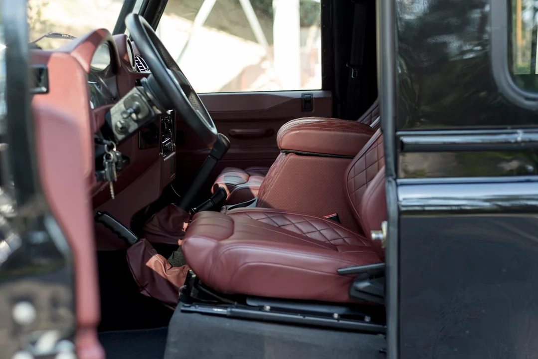 2008 Land Rover Defender - Image 25 of 30