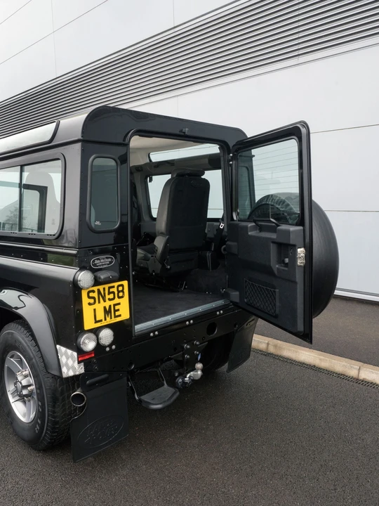 2008 Land Rover Defender 110 - Image 30 of 31