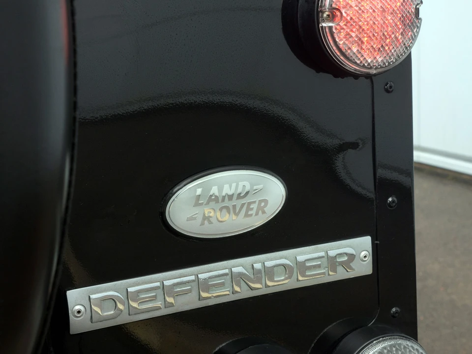 2008 Land Rover Defender 110 - Image 26 of 31