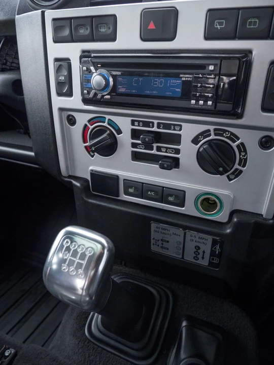 2008 Land Rover Defender 110 - Image 7 of 31