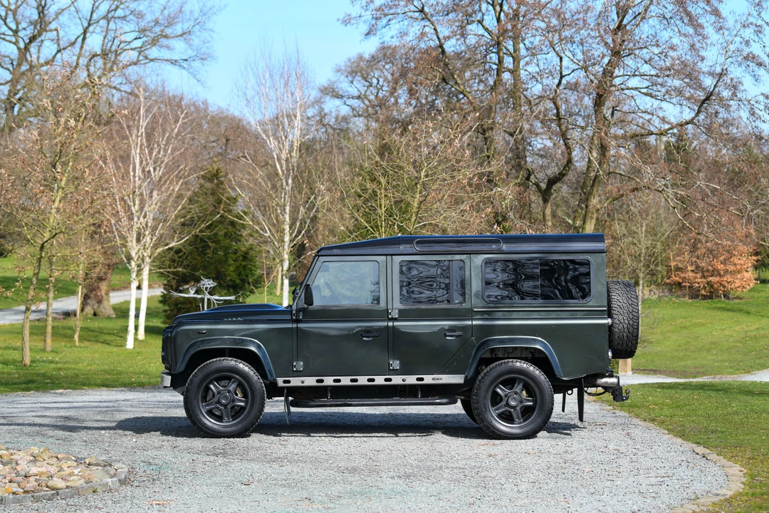 2008 Land Rover Defender 110 - Image 2 of 31