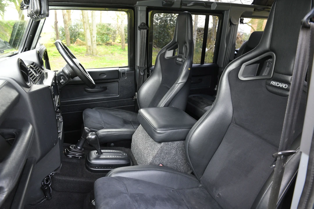 2008 Land Rover Defender 110 - Image 11 of 31