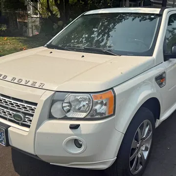 2008 Land Rover LR2 HSE Sport Utility 4D
