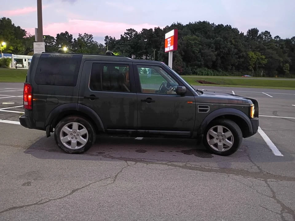2008 Land Rover Discovery 3rd Gen - Image 2 of 16