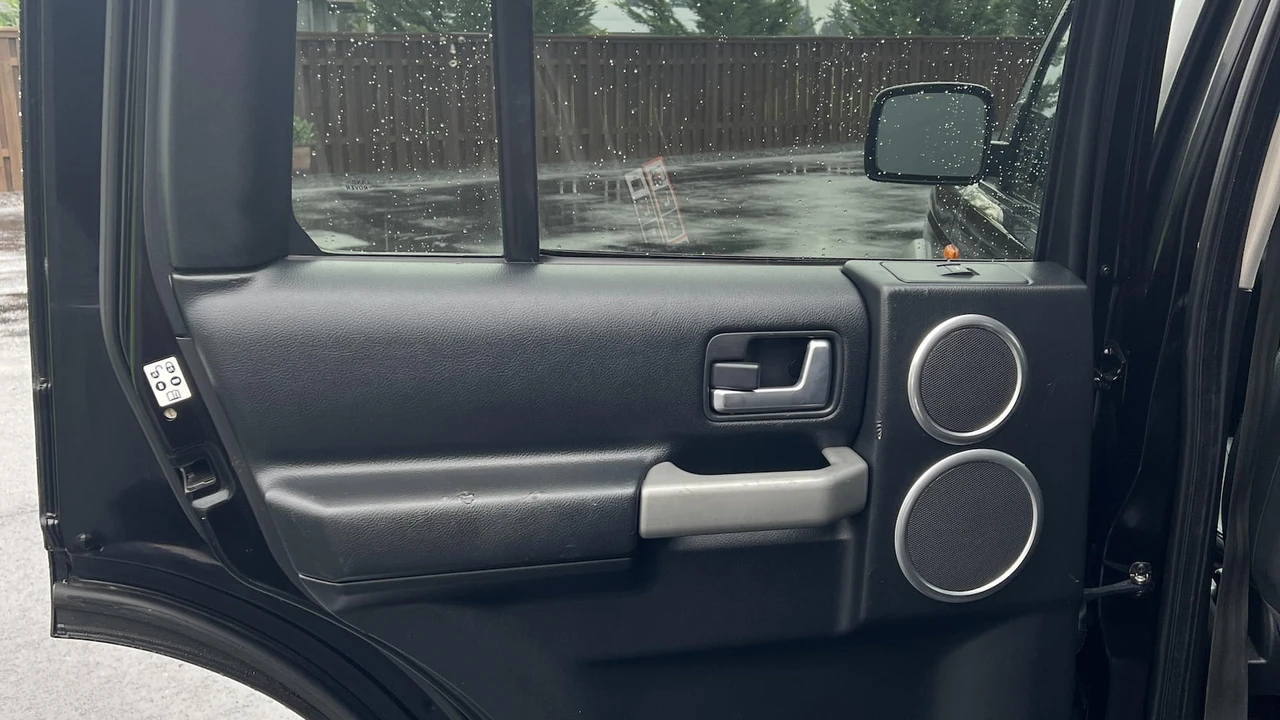 2008 Land Rover Discovery 3rd Gen - Image 17 of 30