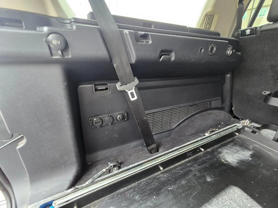 2008 Land Rover Discovery 3rd Gen - Image 10 of 15