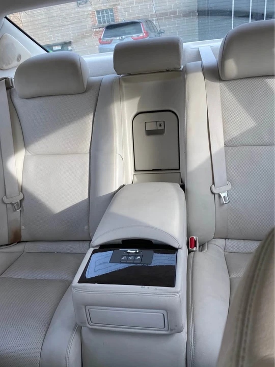 2008 Lexus LS 4th Gen - Image 9 of 10