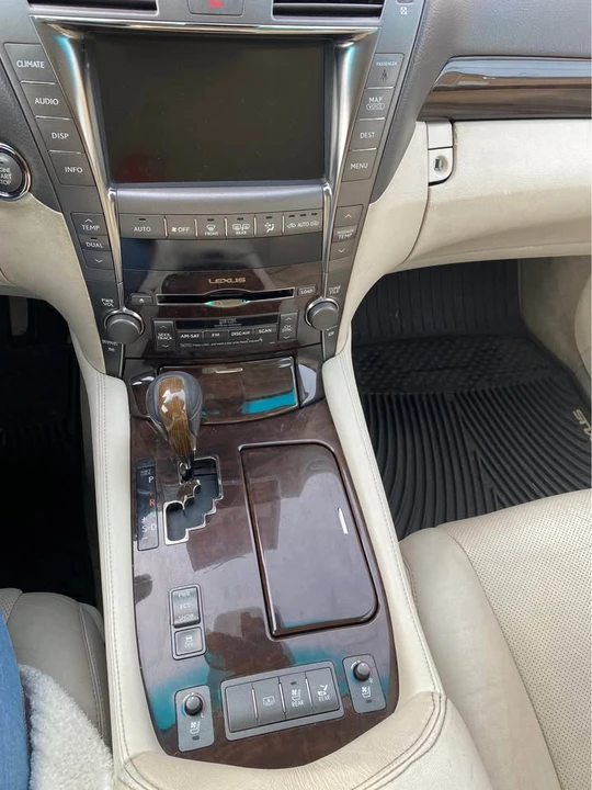 2008 Lexus LS 4th Gen - Image 10 of 10