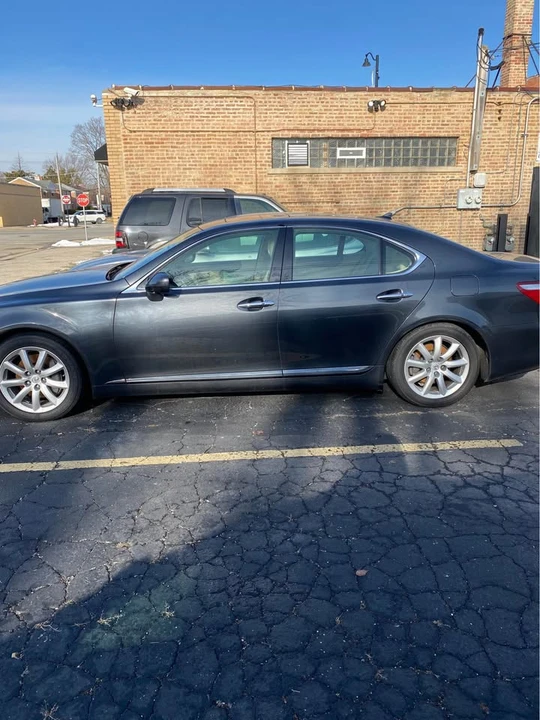2008 Lexus LS 4th Gen - Image 2 of 10