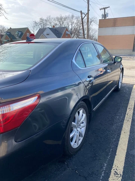 2008 Lexus LS 4th Gen - Image 6 of 10
