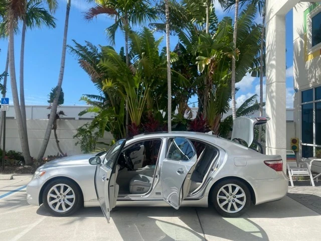 2008 Lexus LS 4th Gen - Image 9 of 21