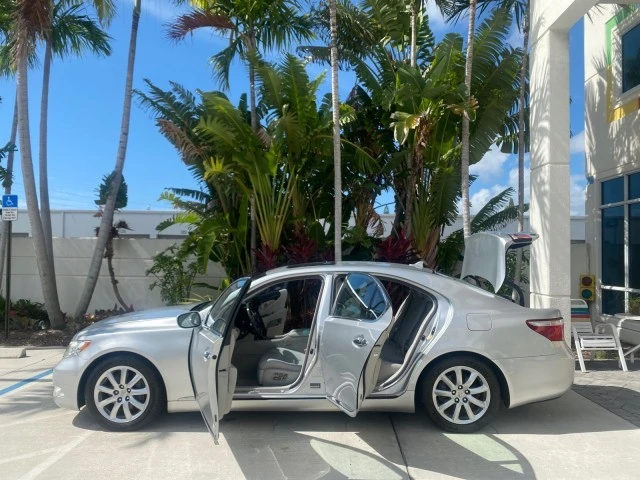 2008 Lexus LS 4th Gen - Image 9 of 22