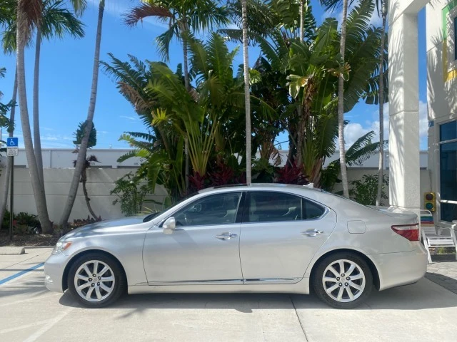 2008 Lexus LS 4th Gen - Image 5 of 21