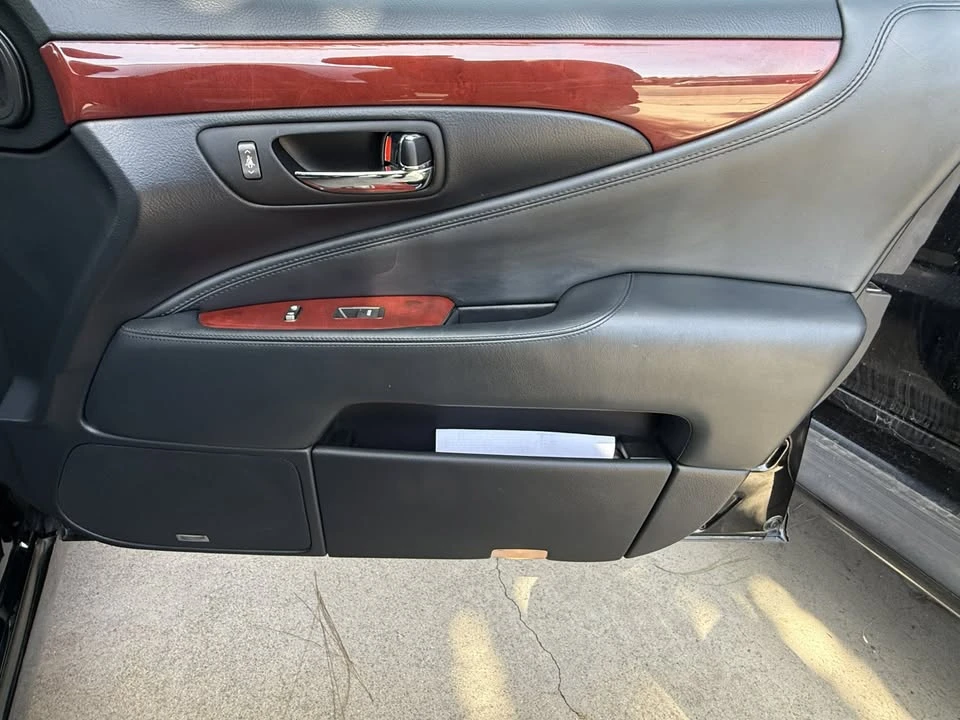 2008 Lexus LS 4th Gen - Image 15 of 15