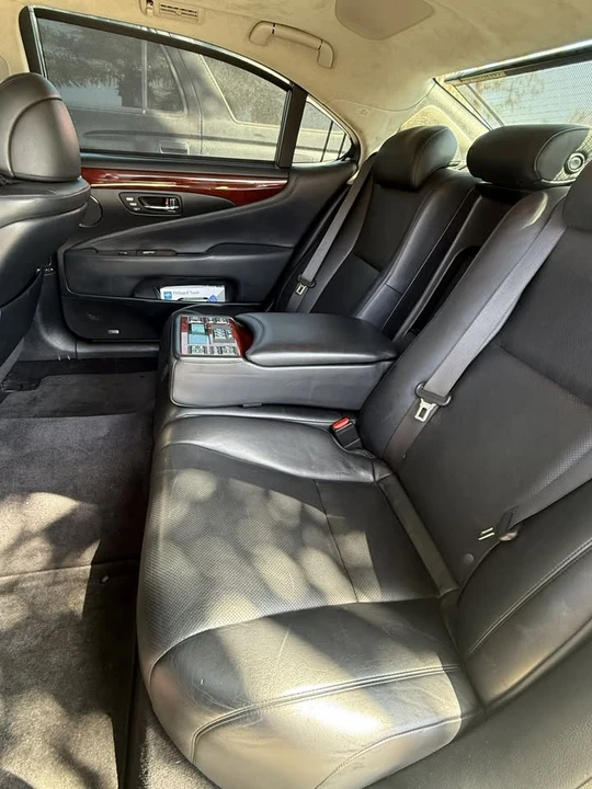 2008 Lexus LS 4th Gen - Image 13 of 15