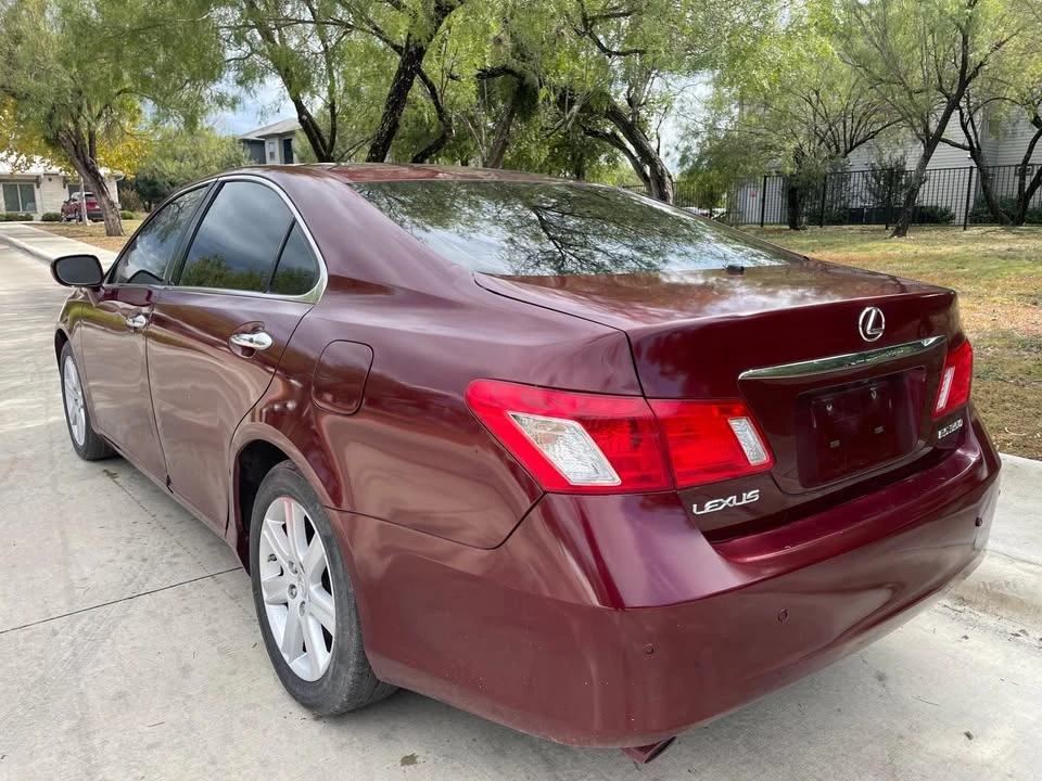 2008 Lexus ES 5th Gen - Image 3 of 10