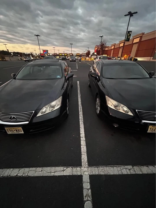 2008 Lexus ES 4th Gen - Image 3 of 10