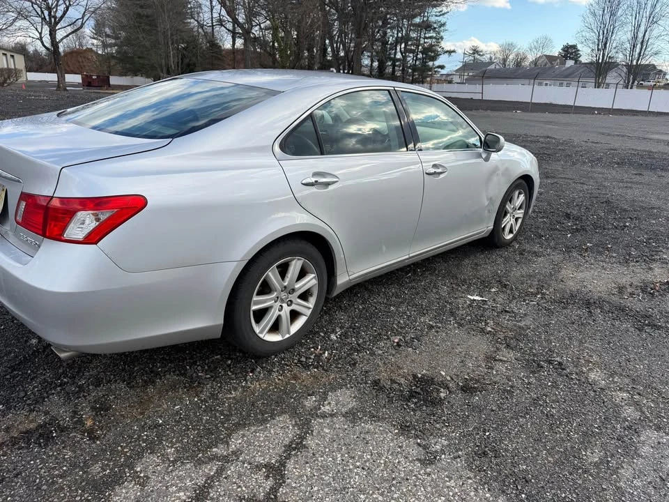 2008 Lexus ES 5th Gen - Image 5 of 7