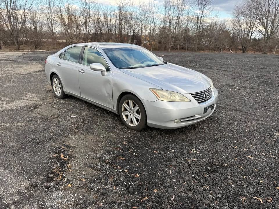 2008 Lexus ES 5th Gen - Image 2 of 7