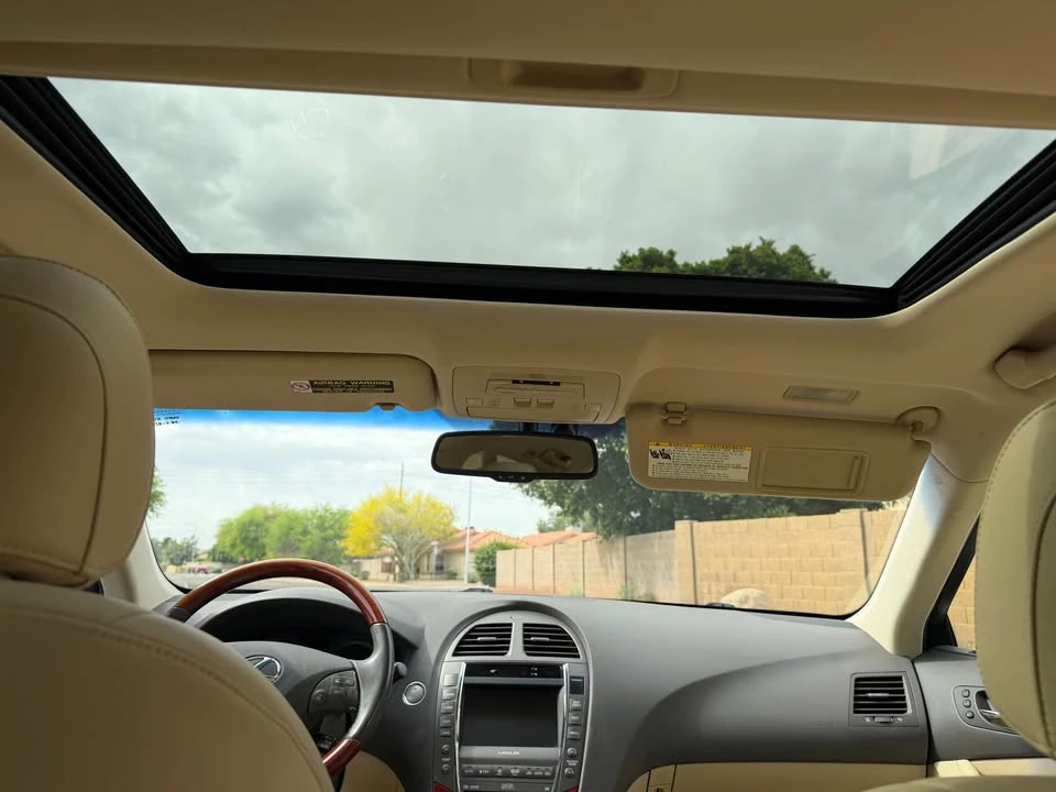 2008 Lexus ES 5th Gen - Image 14 of 16