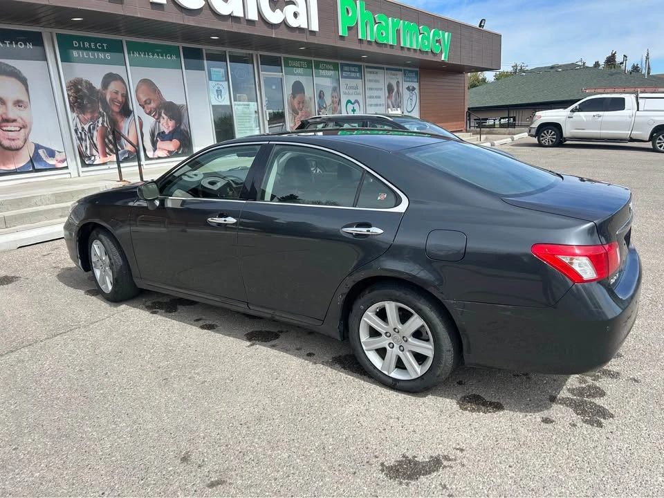 2008 Lexus ES 5th Gen - Image 2 of 17