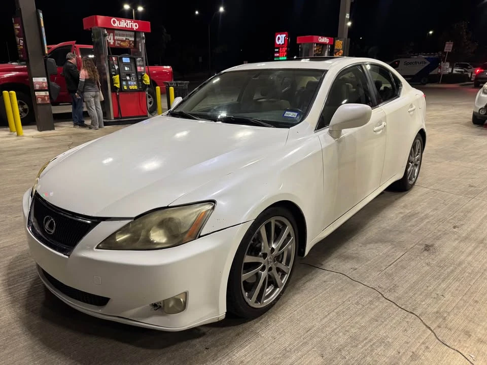 2008 Lexus ES 5th Gen - Image 2 of 9