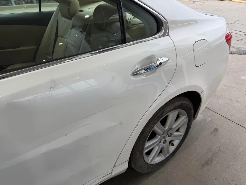 2008 Lexus ES 5th Gen - Image 11 of 14
