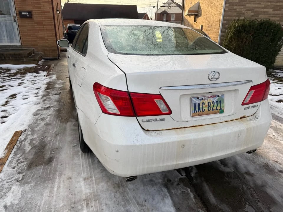 2008 Lexus ES 5th Gen - Image 2 of 14