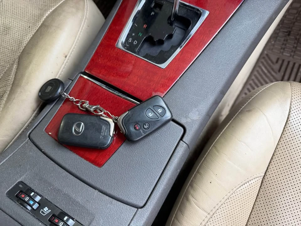 2008 Lexus ES 5th Gen - Image 12 of 14