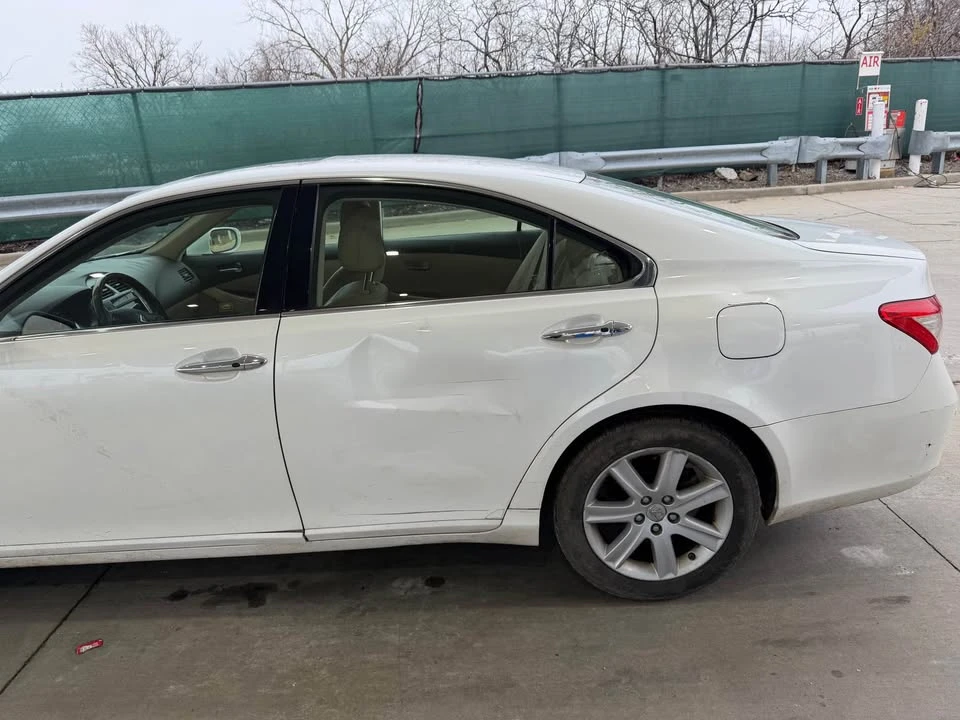 2008 Lexus ES 5th Gen - Image 9 of 14