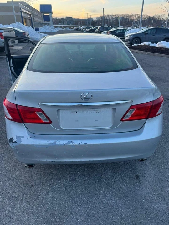 2008 Lexus ES 5th Gen - Image 2 of 6