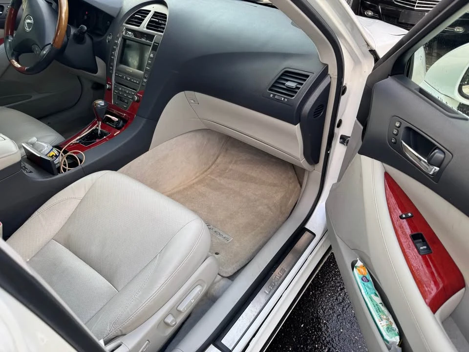 2008 Lexus ES 5th Gen - Image 10 of 10