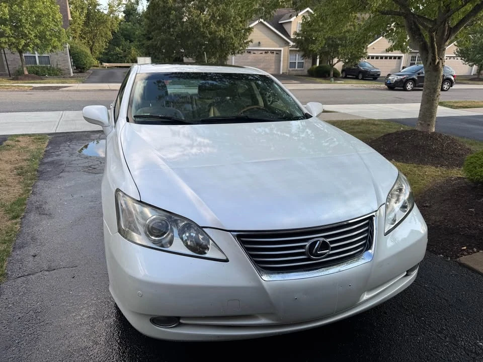 2008 Lexus ES 5th Gen - Image 4 of 10