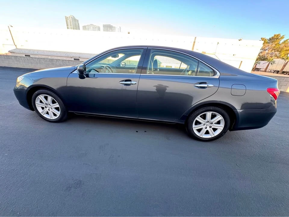 2008 Lexus ES 4th Gen - Image 8 of 20