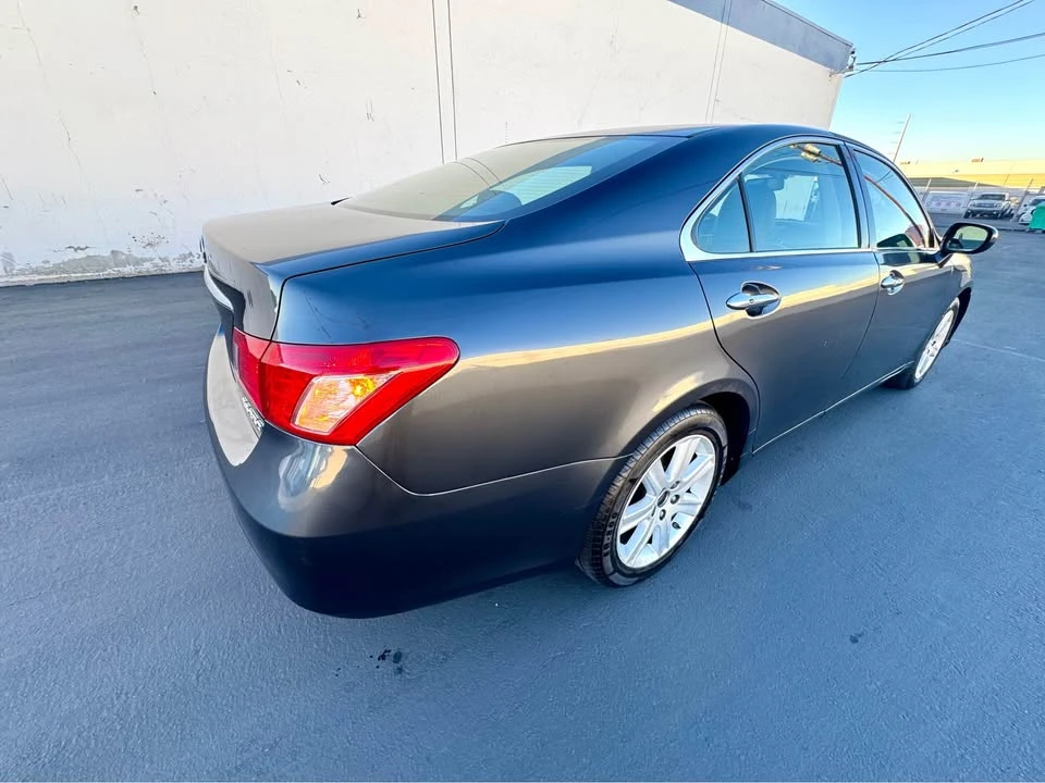 2008 Lexus ES 4th Gen - Image 5 of 20