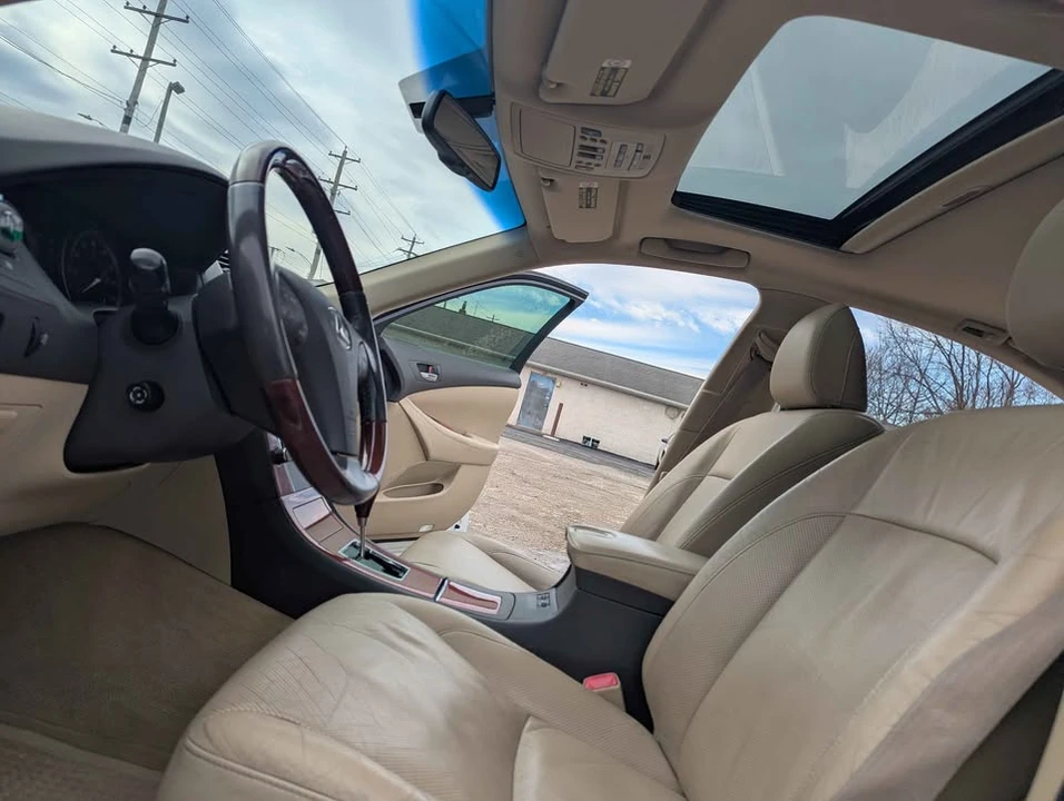 2008 Lexus ES 5th Gen - Image 10 of 16
